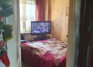 Продается 3-комнатная квартира, 41.2 м2, Санкт-Петербург, Краснопутиловская улица, 34, метро Автово