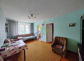 Продаю четырехкомнатную квартиру, 60.4 м2, Белебей, Интернациональная улица, 73Б