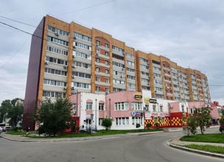 Продаю 2-ком. квартиру, 65 м2, Хабаровский край, Краснореченская улица, 149