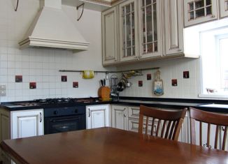 Продаю дом, 230 м2, Первоуральск, Рабочая улица, 85