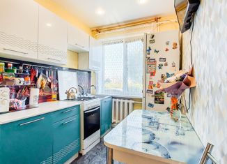 3-комнатная квартира на продажу, 52 м2, посёлок городского типа Краснозатонский, улица Ломоносова, 70