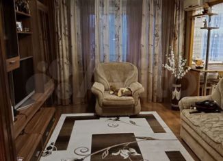 Продажа трехкомнатной квартиры, 55 м2, поселок городского типа Солнечнодольск, Школьный бульвар, 1