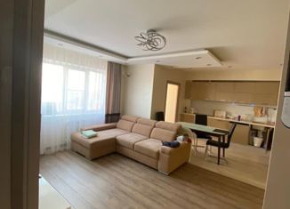 Продаю 3-ком. квартиру, 100 м2, Батайск, улица Северная Звезда, 2/3