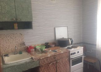 Сдам в аренду 1-ком. квартиру, 34 м2, Красноярск, Судостроительная улица, 40