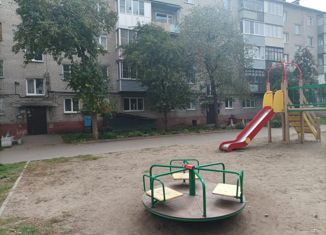 Продается 3-комнатная квартира, 60 м2, Барнаул, улица Кулагина, 46