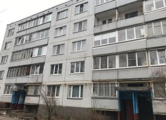 Продаю однокомнатную квартиру, 33 м2, Псков, улица Алексея Алёхина, 6