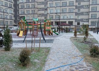 Продается 2-ком. квартира, 60.5 м2, Каспийск, Молодёжная улица, 6