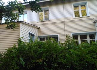 Трехкомнатная квартира на продажу, 61.5 м2, посёлок городского типа Сернур, улица Маяковского, 1