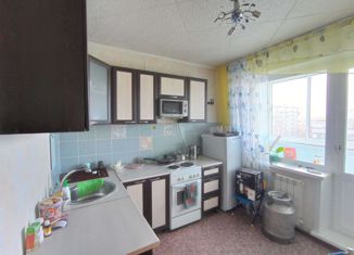 Продам 3-комнатную квартиру, 64 м2, Шарыпово, 6-й микрорайон, 40