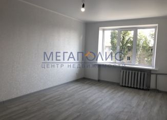 Продам 1-ком. квартиру, 30 м2, Балаково, Вокзальная улица, 14