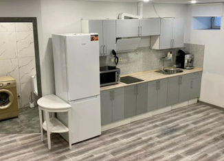 Продам 2-комнатную квартиру, 70 м2, Пермь, улица Белинского, 31