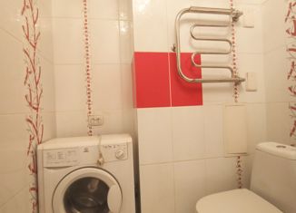 Продаю 1-ком. квартиру, 52.5 м2, Новосибирск, улица Серебряные Ключи, 2, улица Серебряные Ключи
