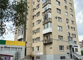 Продаю трехкомнатную квартиру, 57 м2, Волгоград, улица Калинина, 25, Ворошиловский район