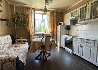 Продаю 1-ком. квартиру, 35 м2, Санкт-Петербург, метро Комендантский проспект, Комендантский проспект, 37к1