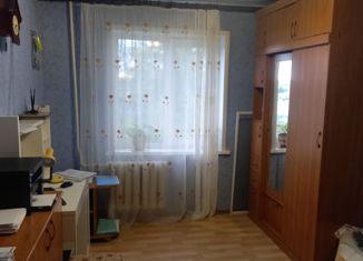 Продам 2-ком. квартиру, 50.4 м2, Первоуральск, улица Трубников, 46