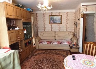 Продаю двухкомнатную квартиру, 43 м2, поселок городского типа Солнечный, улица Геологов, 4