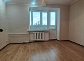 Продаю двухкомнатную квартиру, 55.1 м2, Гуково, улица Карла Маркса, 140