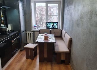 Продаю 4-комнатную квартиру, 77 м2, Костерёво, улица Серебренникова, 37