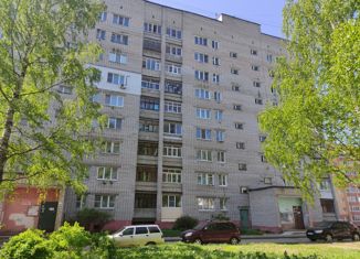 Продается трехкомнатная квартира, 61.7 м2, Ярославль, улица Лебедева, 9к3, жилой район Резинотехника