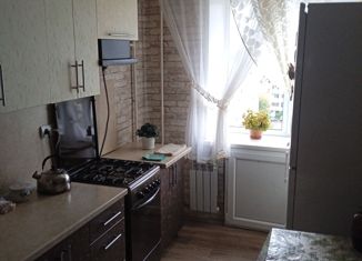 Продается 4-ком. квартира, 83 м2, Кимры, улица 50 лет ВЛКСМ, 67