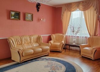 Продам 4-ком. квартиру, 240 м2, Рязань, Советская улица, 61Д, район Канищево