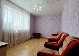 Продам двухкомнатную квартиру, 44 м2, Азнакаево, улица Хасаншиной, 2