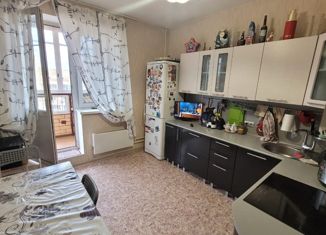 Продается трехкомнатная квартира, 100 м2, Мытищи, Октябрьский проспект, 10А