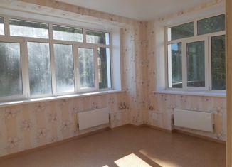 Продам 1-ком. квартиру, 34 м2, Добрянка, улица Герцена, 40А