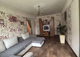 Продается 3-ком. квартира, 56 м2, Усолье-Сибирское, улица Луначарского, 21