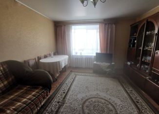 Продаю 4-ком. квартиру, 74.7 м2, Александров, улица Ческа-Липа, 10