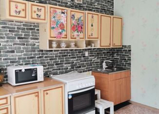 Продажа 3-комнатной квартиры, 67.6 м2, посёлок городского типа Петра Дубрава, улица Коммунаров, 5А