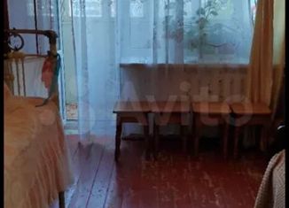 Продается четырехкомнатная квартира, 60 м2, Каменск-Шахтинский, переулок Башкевича, 72