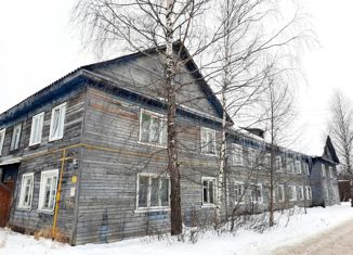 Продается 2-комнатная квартира, 53.2 м2, Сокол, Сельская улица, 18