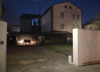 Сдается дом, 300 м2, Красноярск, улица Березина, 80И, Центральный район