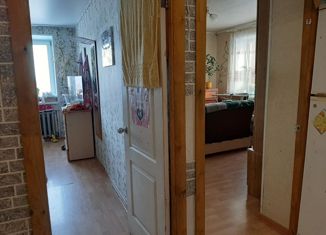 Продается 2-ком. квартира, 49 м2, поселок Майский, улица 9-й Пятилетки, 20