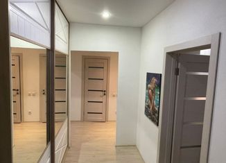 Продается 2-ком. квартира, 60 м2, Екатеринбург, Шефская улица, 106/1