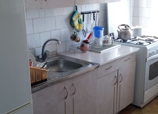 Сдается в аренду комната, 48 м2, Уфа, проспект Октября, 176