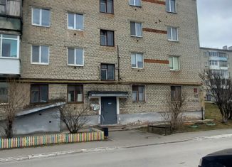 Продам двухкомнатную квартиру, 40.2 м2, Соликамск, улица 20-летия Победы, 182