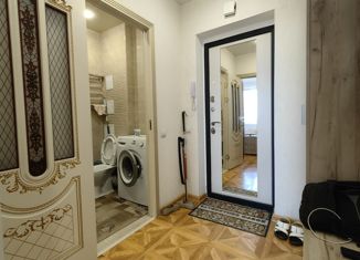 Продам 1-ком. квартиру, 32 м2, Волгоград, Кировский район, улица Быстрова, 98