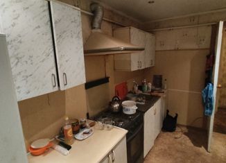 Продажа четырехкомнатной квартиры, 77.3 м2, Ростов, улица Декабристов, 81