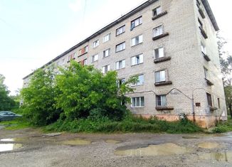 Продам 1-ком. квартиру, 12.5 м2, Березники, Юбилейная улица, 69А