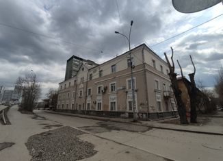 Продаю 2-комнатную квартиру, 40 м2, Екатеринбург, Студенческая улица, 45