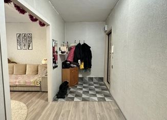 Продам 3-комнатную квартиру, 65 м2, Свердловская область, Молодёжный бульвар, 17