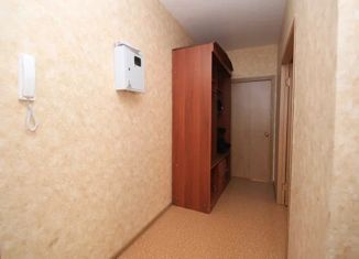 Продается 2-комнатная квартира, 61.2 м2, Татарстан, улица Шевченко, 176