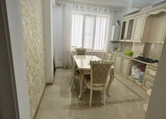 Сдается в аренду 1-комнатная квартира, 50 м2, Дагестан, улица Маяковского, 111Б