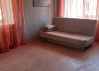 Продаю 1-ком. квартиру, 32 м2, Новотроицк, Советская улица, 69