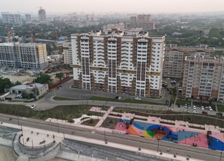 Продам 2-комнатную квартиру, 75 м2, Благовещенск, Заводская улица, 2/4