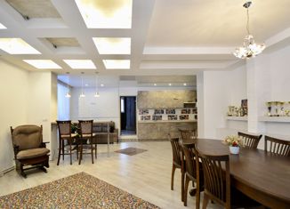 Дом на продажу, 523 м2, деревня Кузьминка, улица Чкалова, 207