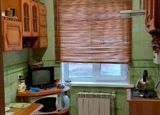 Продается 2-комнатная квартира, 43 м2, посёлок городского типа Краснозатонский, Ухтинская улица, 11