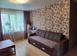 Продам 3-комнатную квартиру, 54 м2, Ижевск, улица Михаила Петрова, 28, Восточный жилой район